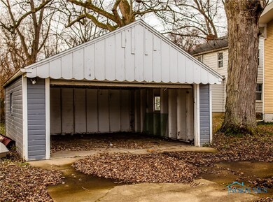 2135 Mellwood Ct, Toledo, OH 43613 - photo 4