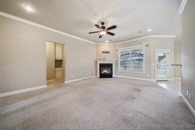 5718 Aspen, Bartlesville, OK 74006 - photo 4