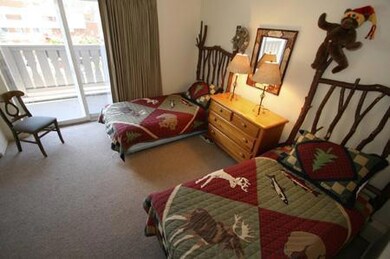 Guest bedroom