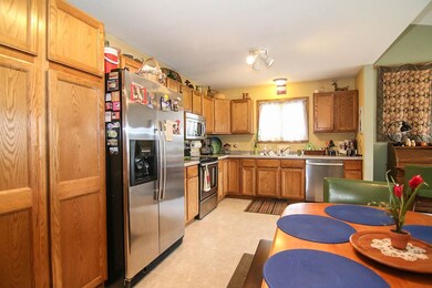 451 Cledell St, Oregon, WI 53575 - photo 5