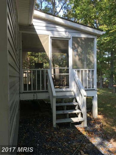 26070 Hills Dr, Mechanicsville, MD 20659 - photo 3