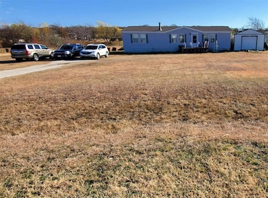 6012 Short Cake Ln, Joshua, TX 76058 - photo 2