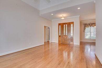 Front door seen from livingroom 2