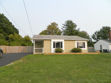 35 Phillips Rd, Rensselaer, NY 12144 - photo 5