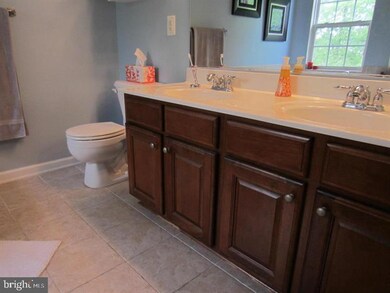 140 Executive Cir, Stafford, VA 22554 - photo 3