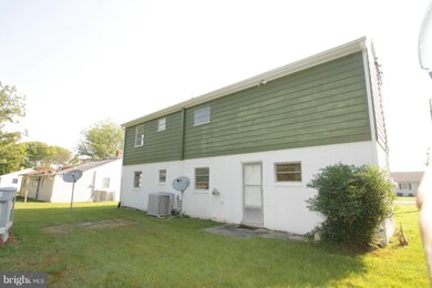 429 Shore Dr, Colonial Beach, VA 22443 - photo 2