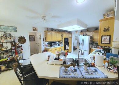 Nice sized kitchen with eating bar
