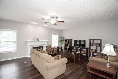 11936 Weathered Edge Dr, Fishers, IN 46037 - photo 7