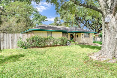 3007 Moonstone Cir, Houston, TX 77018 - photo 2