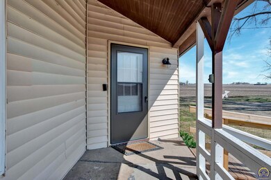 4140 NW Carlson Rd, Rossville, KS 66533 - photo 6