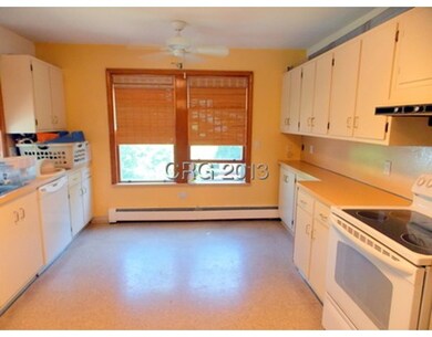 949 Washington St unit 2, Newtonville, MA 02460 - photo 2