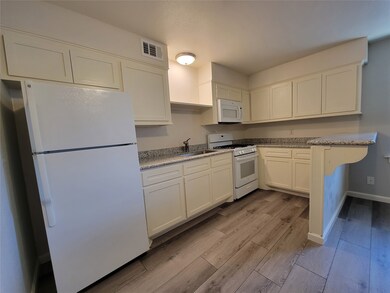 845 Beverly St unit 4, Houston, TX 77007 - photo 7