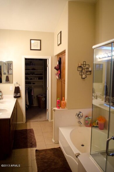 latham masterbathroom