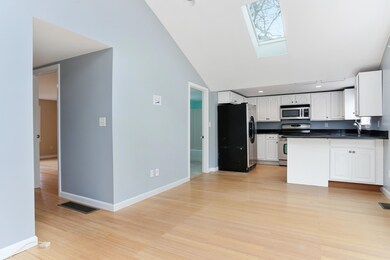 12 Ivy St, Wareham, MA 02571 - photo 5