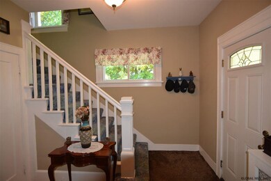 192 Menands Rd, Albany, NY 12211 - photo 4