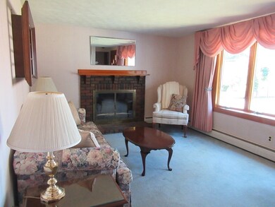 37 Hesper St, Saugus, MA 01906 - photo 5