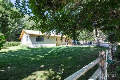 1222 Meadow View Ln, Fallon, NV 89406 - photo 2