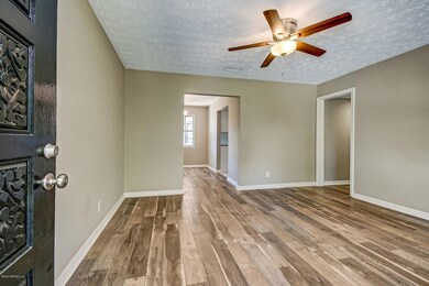 6206 Bartholf Ave, Jacksonville, FL 32210 - photo 7