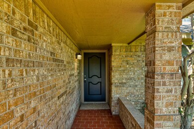 1202 Sandstone Dr, Cleburne, TX 76033 - photo 6