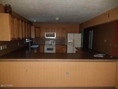 135 Ash Ln, Milford, PA 18337 - photo 5