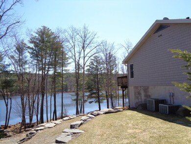 322 Tink Wig Dr, Hawley, PA 18428 - photo 6