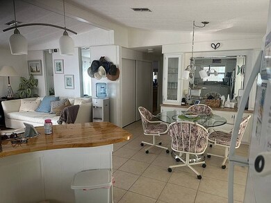 6715 NW 28th St unit 811, Margate, FL 33063 - photo 6