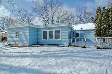 1011 69th St, Windsor Heights, IA 50324 - photo 2