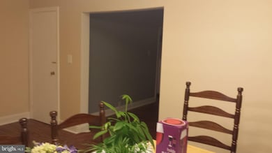 157 Mechanic St, Hightstown, NJ 08520 - photo 6