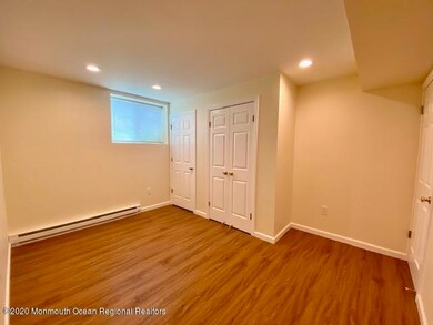 B-bedroom2