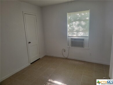 203 Veterans Ave unit B, Copperas Cove, TX 76522 - photo 4