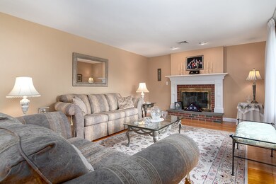 266 Summit Dr, Cranston, RI 02920 - photo 3