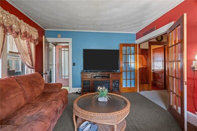 19 Redfern St, North Providence, RI 02911 - photo 4