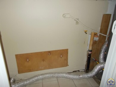 3582 SW Mayo Ave unit 3477 SW Mayo Ave, Topeka, KS 66611 - photo 7