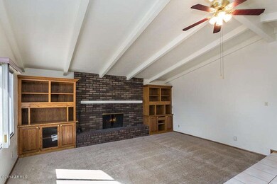 Huge Entertaining Room!