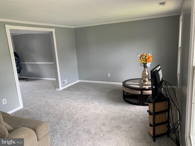 417 Waldon Rd, Langhorne, PA 19047 - photo 6