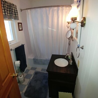maine bathroom