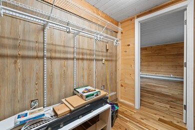 1 Glen St_159