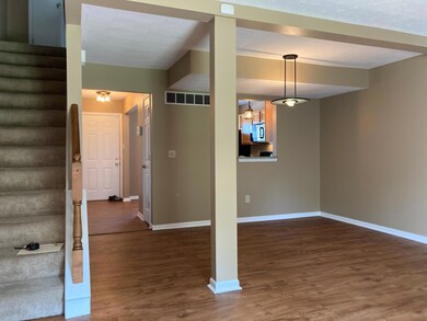Liv room entry