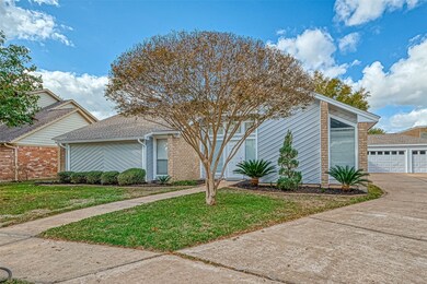 8411 Forestside Ln, Houston, TX 77095 - photo 3