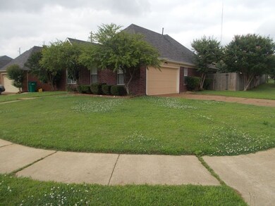 994 Scofield Dr, Cordova, TN 38018 - photo 2