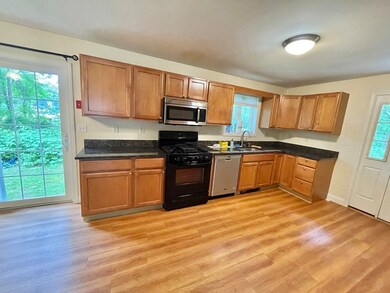 412 Methuen St, Dracut, MA 01826 - photo 6