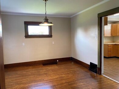 556 Spruce Ave, Sharon, PA 16146 - photo 7