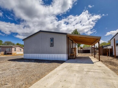 4647 Winter Ave unit SPC 81, Klamath Falls, OR 97603 - photo 3