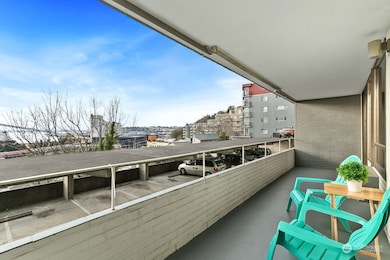 Harbor House unit 103, Seattle, WA 98119 - photo 2