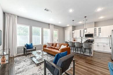 834 Berry Sage Ln, Houston, TX 77022 - photo 7