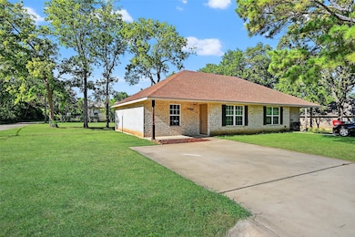 708 Seven Oaks Rd unit 712, Bonham, TX 75418 - photo 2