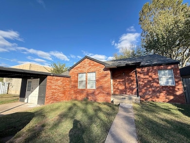 4200 N Thompkins Ave, Bethany, OK 73008 - photo 2