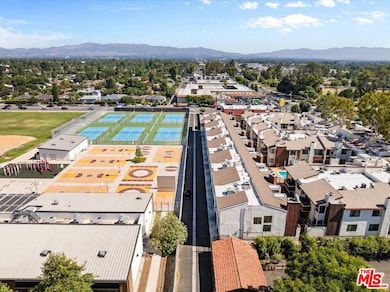 6323 Reseda Blvd unit 6, Tarzana, CA 91335 - photo 3