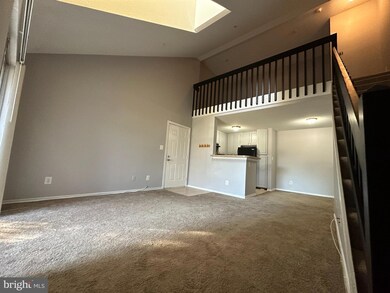 18503 Boysenberry Dr unit 130, Gaithersburg, MD 20879 - photo 3