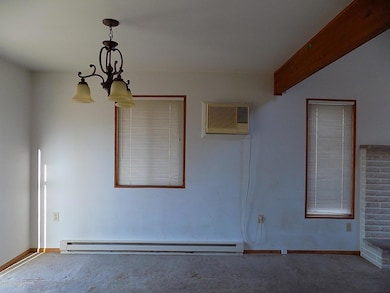 285 Somerset Dr, East Stroudsburg, PA 18301 - photo 3